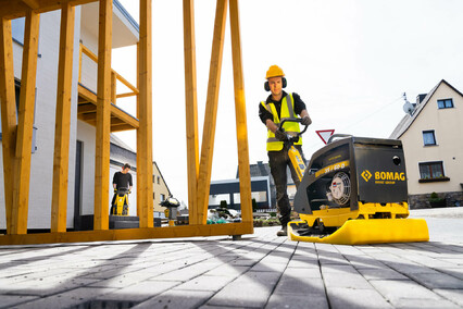Bomag Rüttelplatte reversierbar neu I Böhrer Baumaschinen